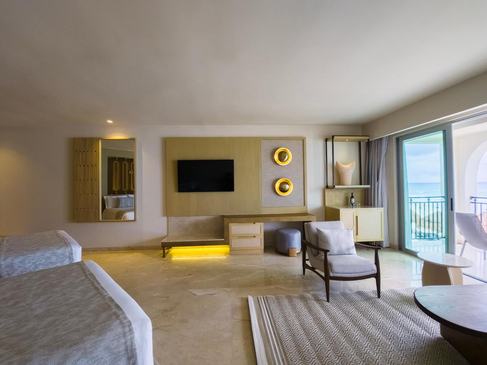 Grand Park Royal Cancun (Adults Only) Exterior photo Junior Suite