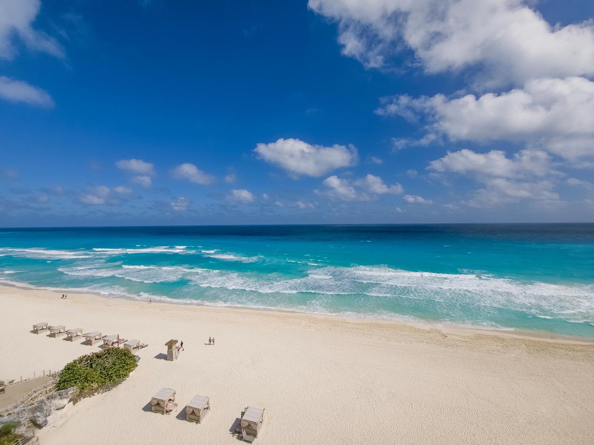 Grand Park Royal Cancun (Adults Only) Exterior photo Beach at Playa del Carmen