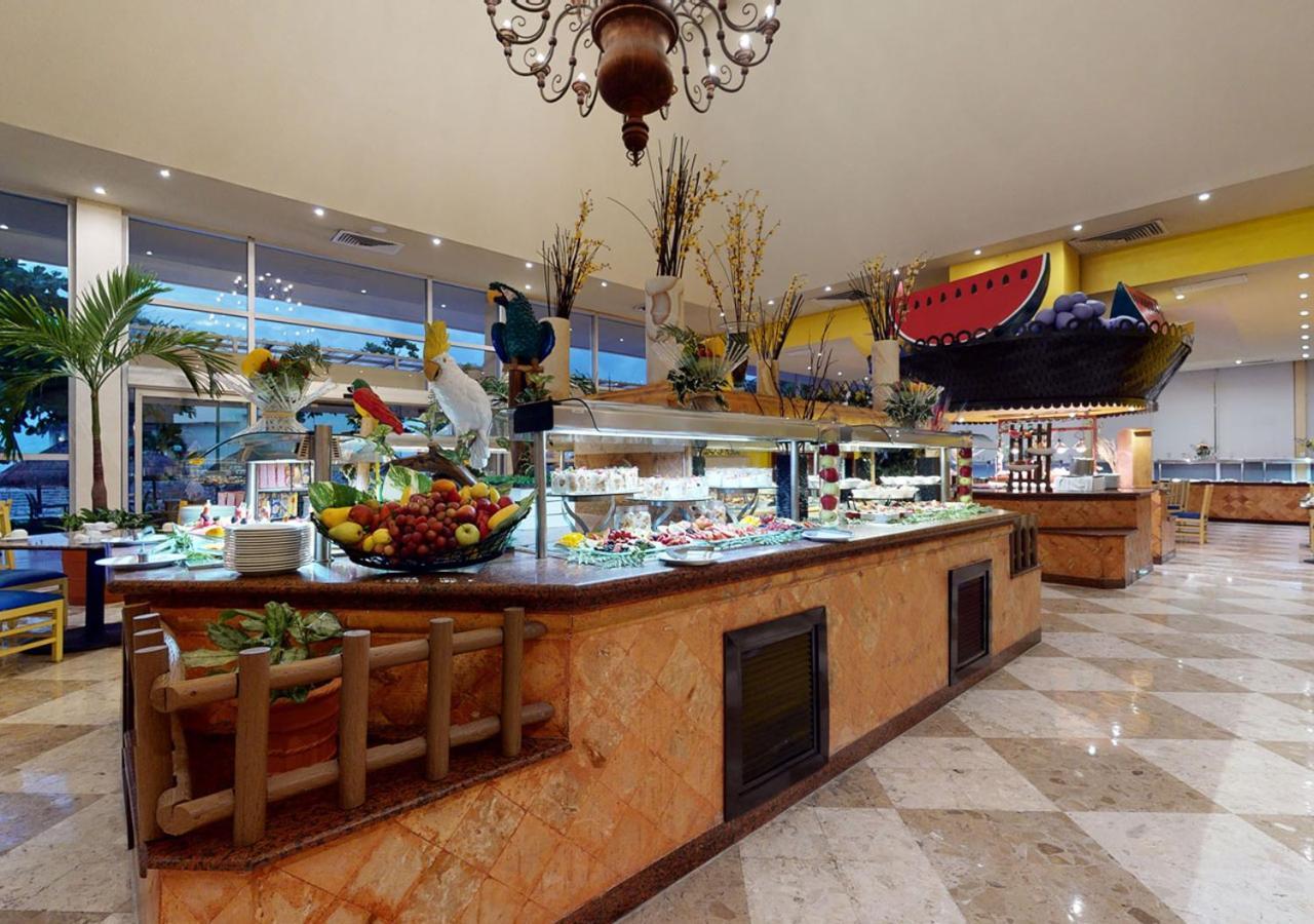Grand Park Royal Cancun (Adults Only) Exterior photo